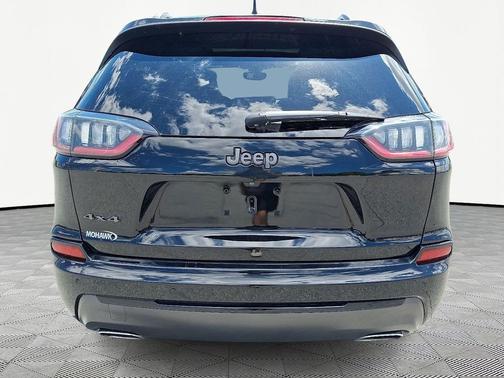 Black 2019 Jeep Cherokee Limited