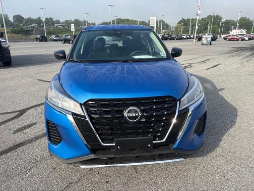 Blue 2025 Nissan Kicks Play S