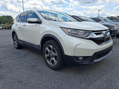 White 2018 Honda CR-V EX