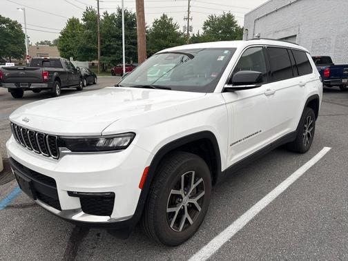 White 2023 Jeep Grand Cherokee L Limited