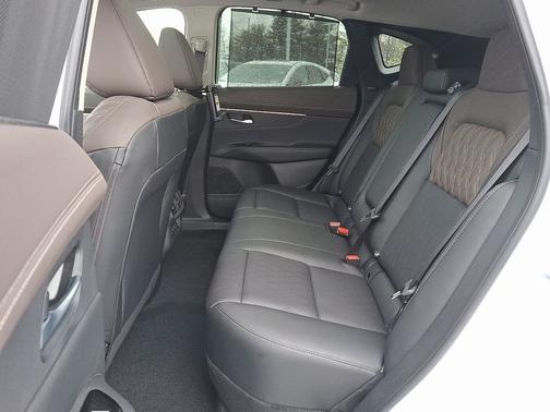 Everest White Pearl TriCoat 2026 Nissan Murano Platinum