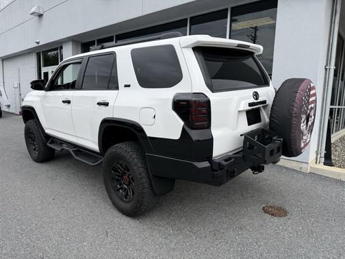 White 2016 Toyota 4Runner SR5 Premium