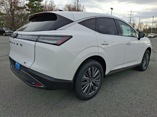 Everest White Pearl TriCoat 2026 Nissan Murano SL