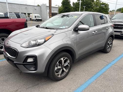 Gray 2022 Kia Sportage LX