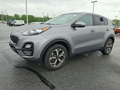 Gray 2022 Kia Sportage LX