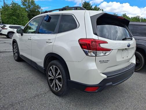 White 2023 Subaru Forester Limited