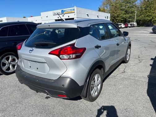 Silver 2020 Nissan Kicks S