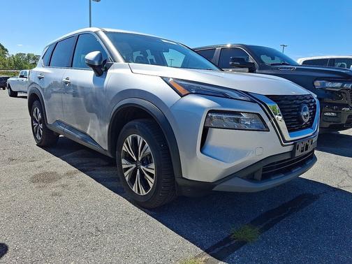 Silver 2022 Nissan Rogue SV