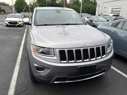 Silver 2015 Jeep Grand Cherokee Limited