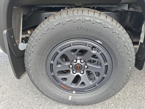 Glacier White 2026 Nissan Frontier Crew Cab PRO-4X®