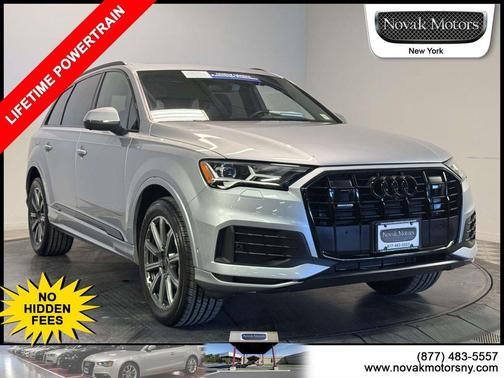 2022 Audi Q7 45 Premium Plus