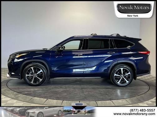 2022 Toyota Highlander XSE