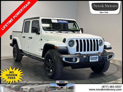 2022 Jeep Gladiator Sport S