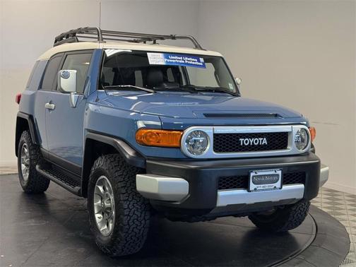 2011 Toyota FJ Cruiser Base