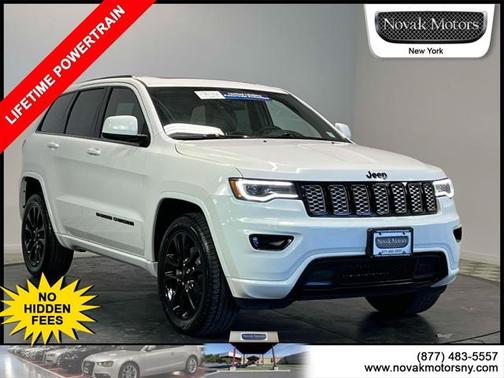 2022 Jeep Grand Cherokee Laredo