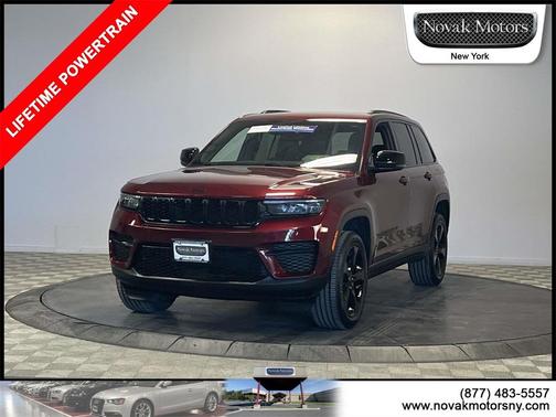 2022 Jeep Grand Cherokee Altitude