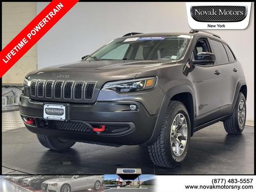 2022 Jeep Cherokee Trailhawk