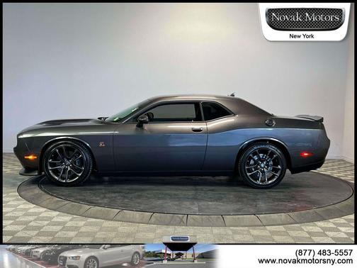 Granite Crystal Metallic Clearcoat 2022 Dodge Challenger R/T Scat Pack