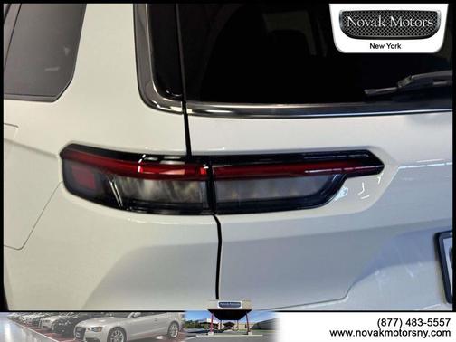 Bright White Clearcoat 2023 Jeep Grand Cherokee L Laredo