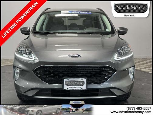 2022 Ford Escape Titanium