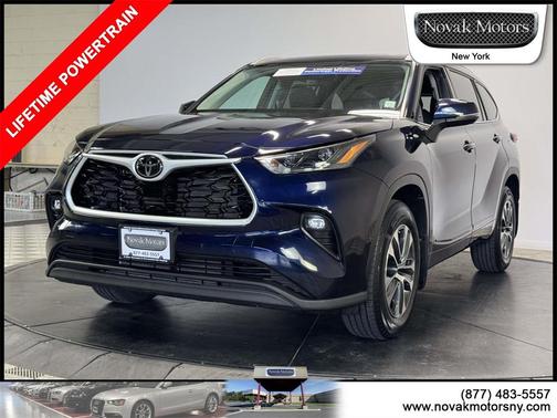 2022 Toyota Highlander XLE