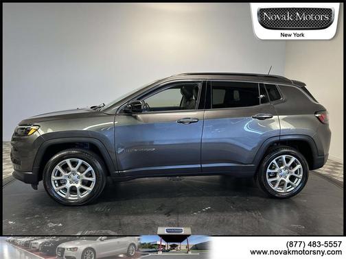 2022 Jeep Compass Latitude Lux