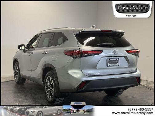Gray 2022 Toyota Highlander XLE