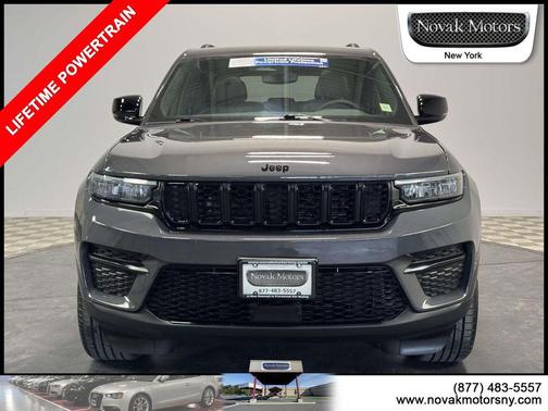 Baltic Gray Metallic Clearcoat 2023 Jeep Grand Cherokee Altitude