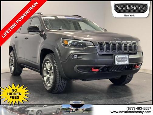 2022 Jeep Cherokee Trailhawk