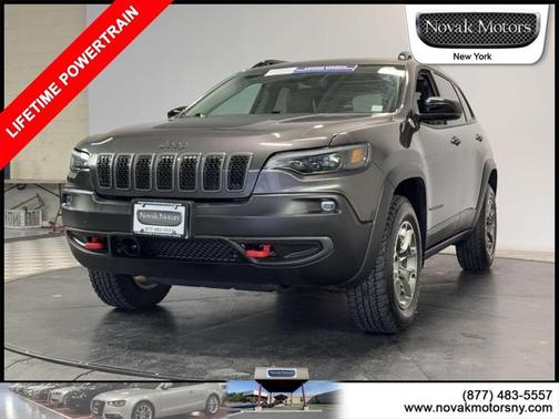 2022 Jeep Cherokee Trailhawk