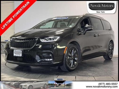 2021 Chrysler Pacifica Touring L