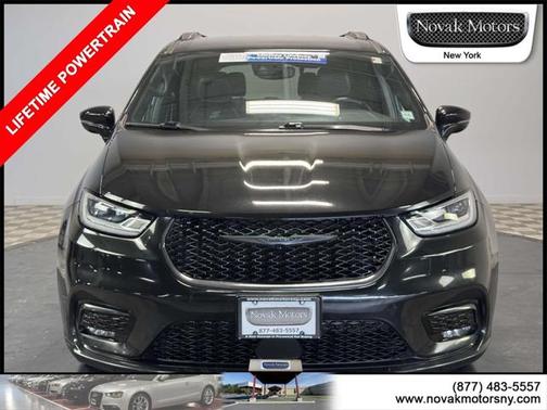 2021 Chrysler Pacifica Touring L