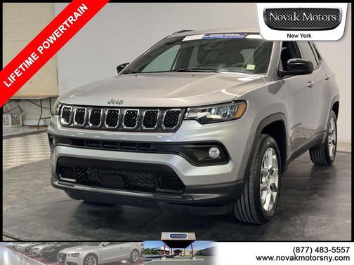 Billet Silver Metallic Clearcoat 2023 Jeep Compass Latitude Lux