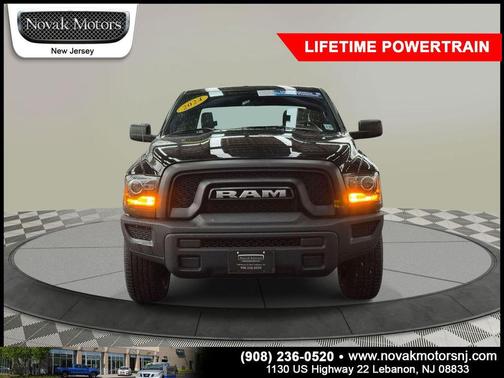 Diamond Black Crystal Pearlcoat 2024 RAM 1500 Classic Warlock