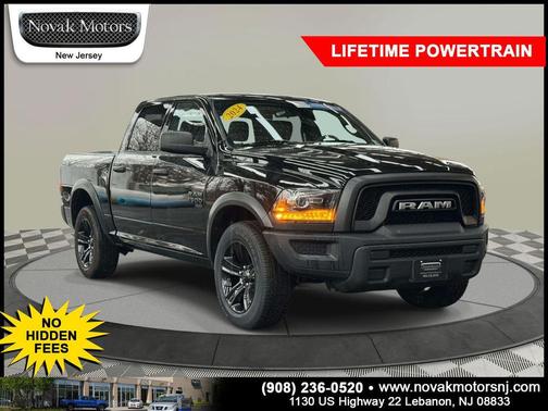 Diamond Black Crystal Pearlcoat 2024 RAM 1500 Classic Warlock