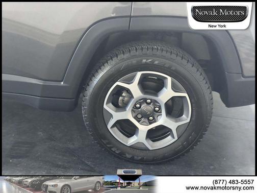 Granite Crystal Metallic Clearcoat 2022 Jeep Compass Trailhawk