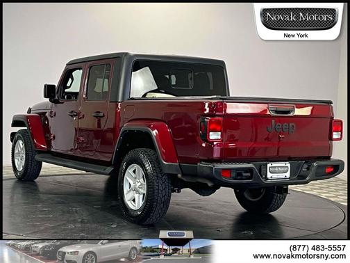 2022 Jeep Gladiator Sport S