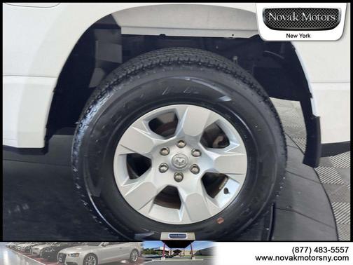 Bright White Clearcoat 2023 RAM 1500 Big Horn/Lone Star