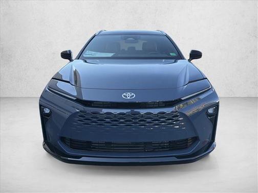 2025 Toyota Crown Signia XLE
