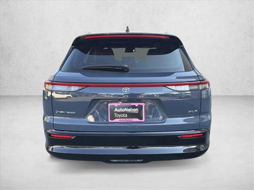 2025 Toyota Crown Signia XLE