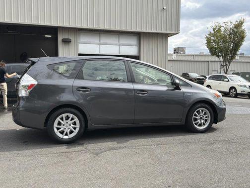 2014 Toyota Prius v Two