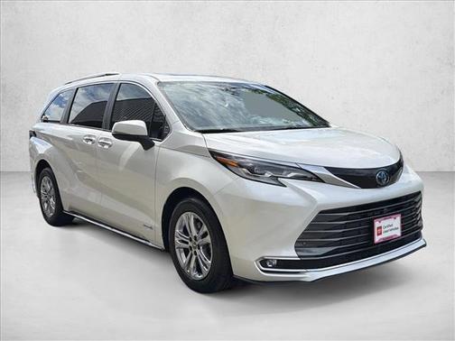 Blizzard Pearl 2021 Toyota Sienna Platinum