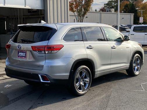 2019 Toyota Highlander Hybrid Platinum