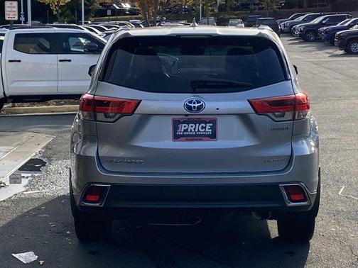 2019 Toyota Highlander Hybrid Platinum