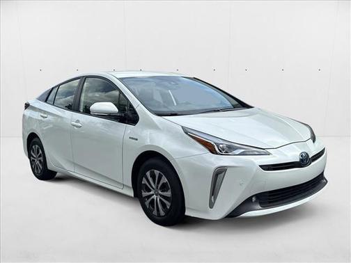 2020 Toyota Prius XLE