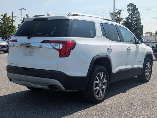 2023 GMC Acadia FWD SLT