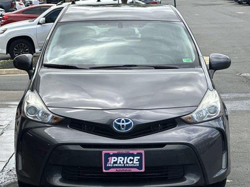 2015 Toyota Prius v Four