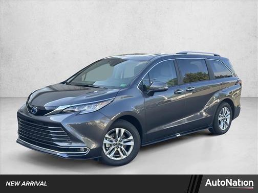 2025 Toyota Sienna Limited 7-Passenger