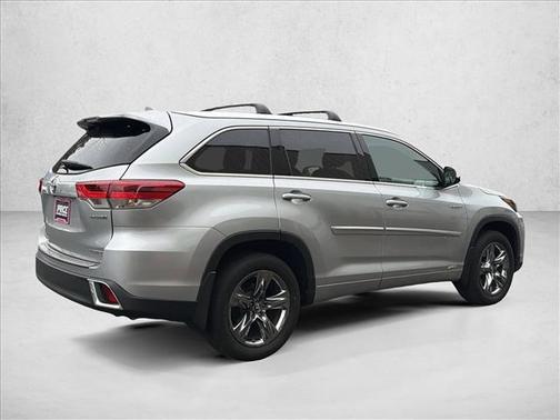 2017 Toyota Highlander Hybrid Platinum