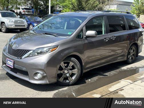 2016 Toyota Sienna SE Premium